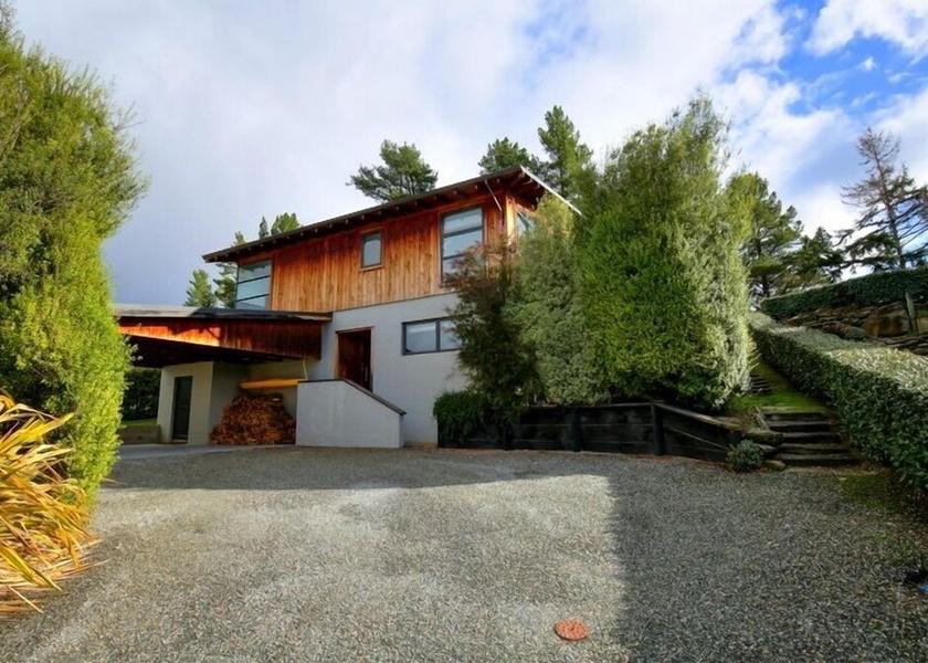 Otago Wānaka Facade