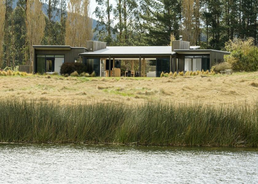 Waikato Kinloch Lake