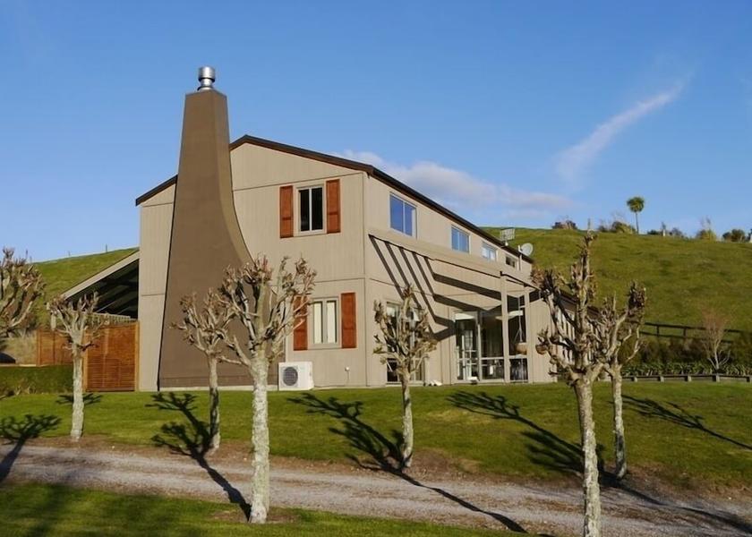 Waikato Kinloch Exterior Detail