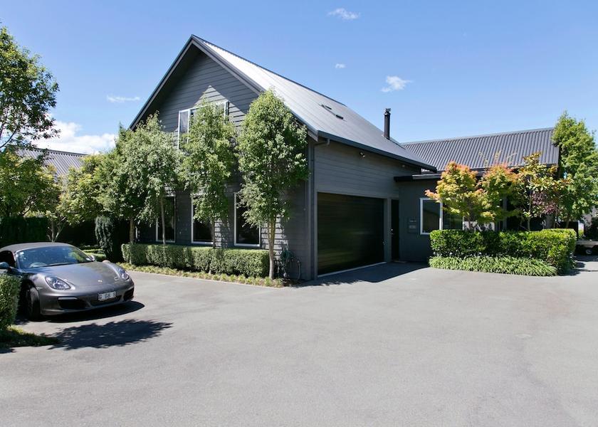 Waikato Taupō Exterior Detail