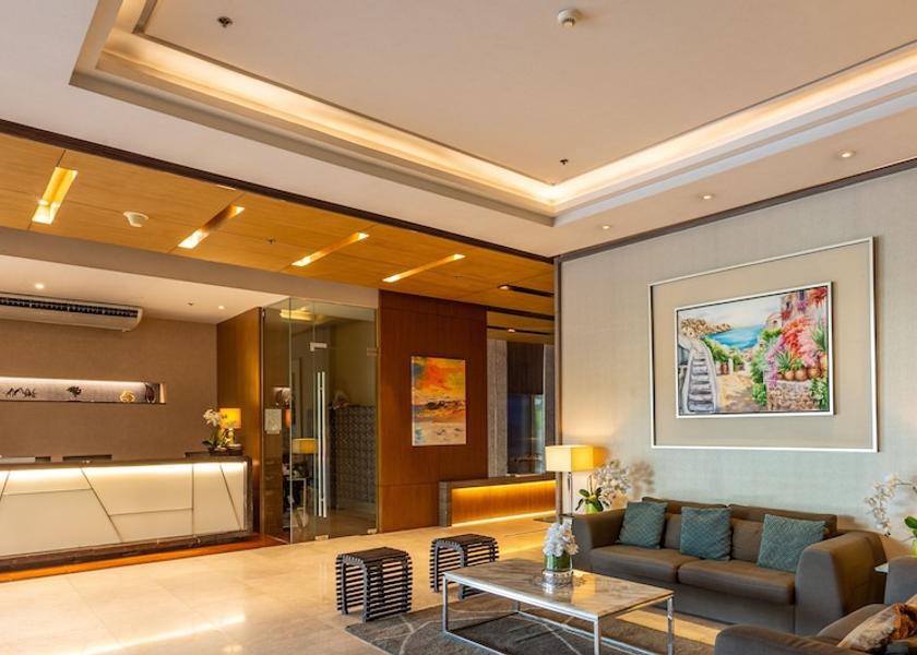  Pasig Interior entrance