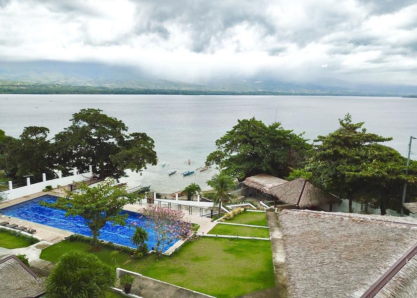 Central Visayas Moalboal Property grounds