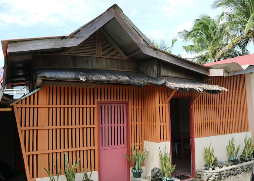 Central Luzon Baler Exterior Detail