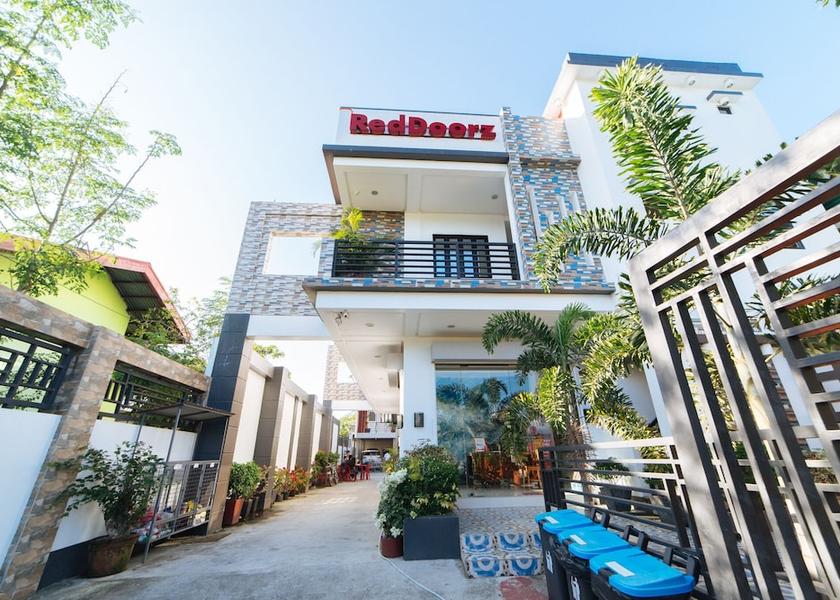 Central Luzon Baler Exterior Detail