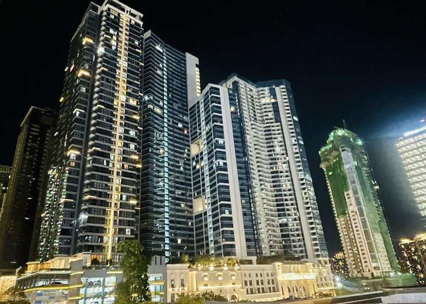  Taguig Exterior Detail