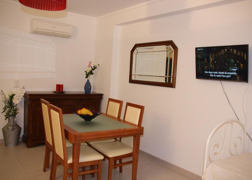 Faro Vila Real Santo Antonio In-Room Dining