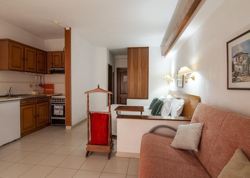 Centro Nelas Interior Entrance