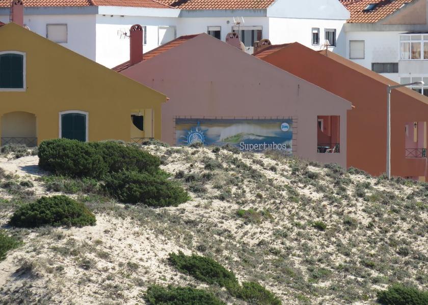 Leiria Peniche Entrance