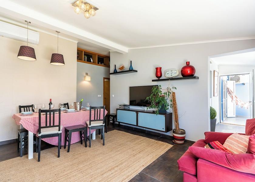 Lisboa Region Almada Living Area