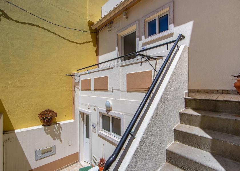 Lisboa Region Almada Interior Entrance