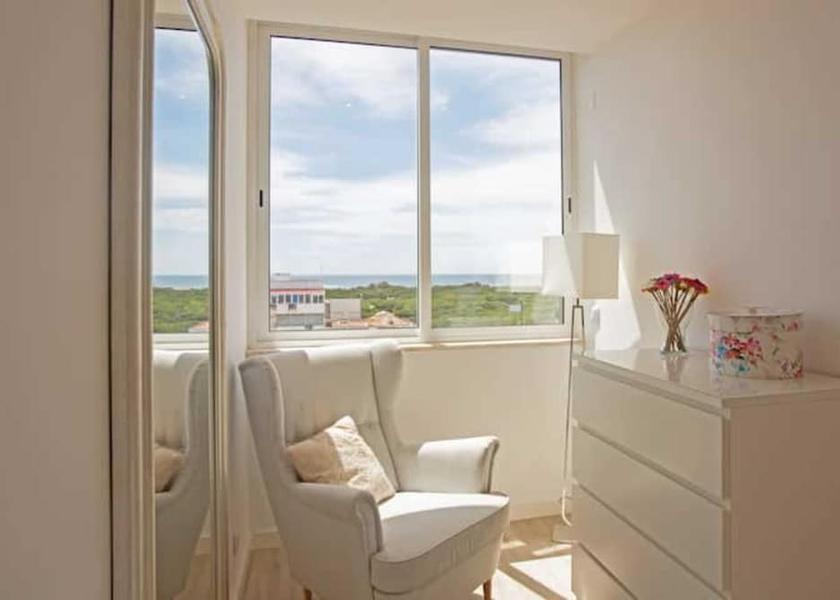 Lisboa Region Almada Interior Entrance