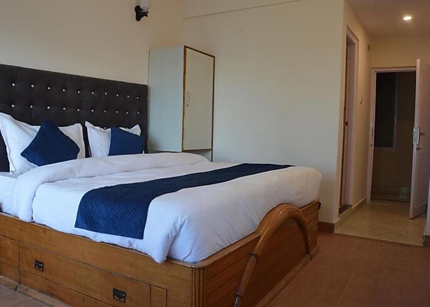 Himachal Pradesh Shimla Deluxe Room