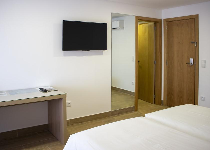 Aveiro Sao Joao da Madeira Room