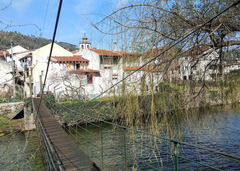 Guarda Seia Exterior Detail