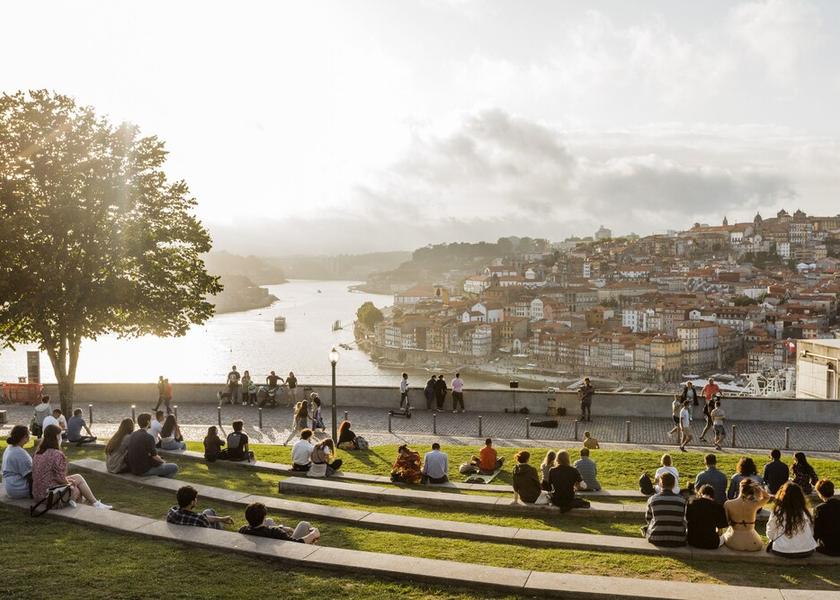 Porto Vila Nova de Gaia Exterior Detail