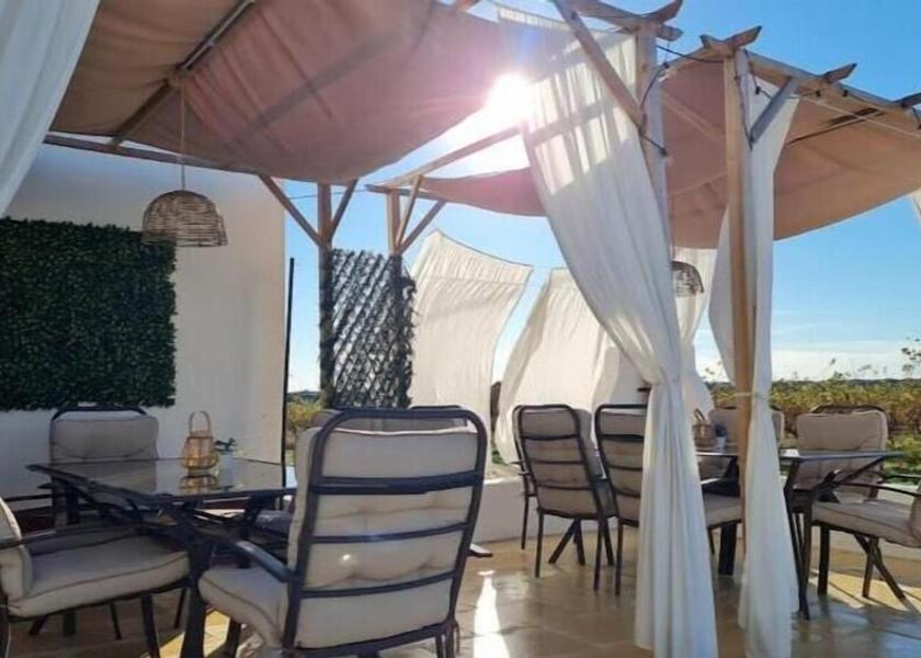 Alentejo Redondo Exterior Detail