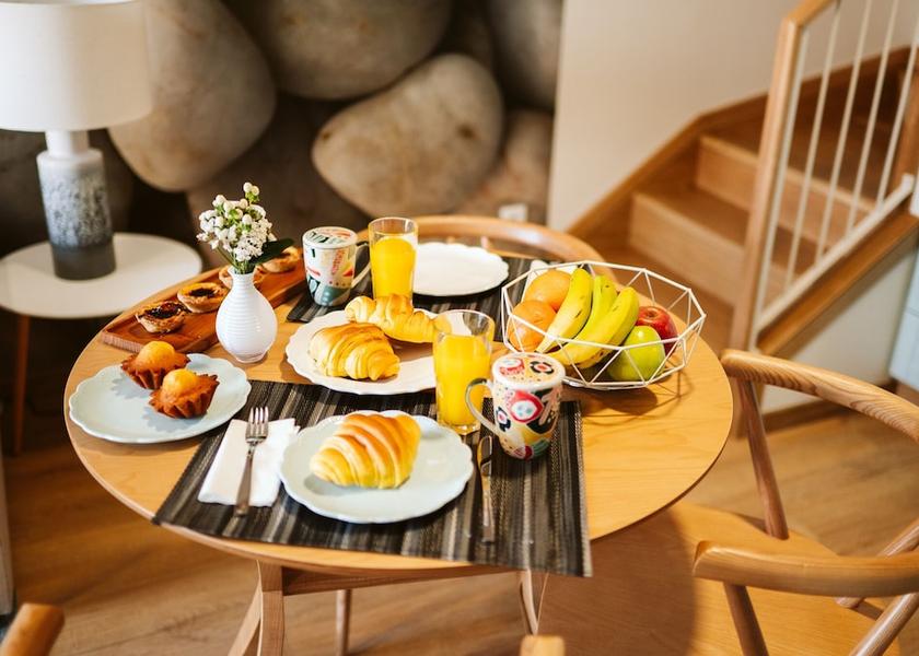Madeira Camara de Lobos Dining Area