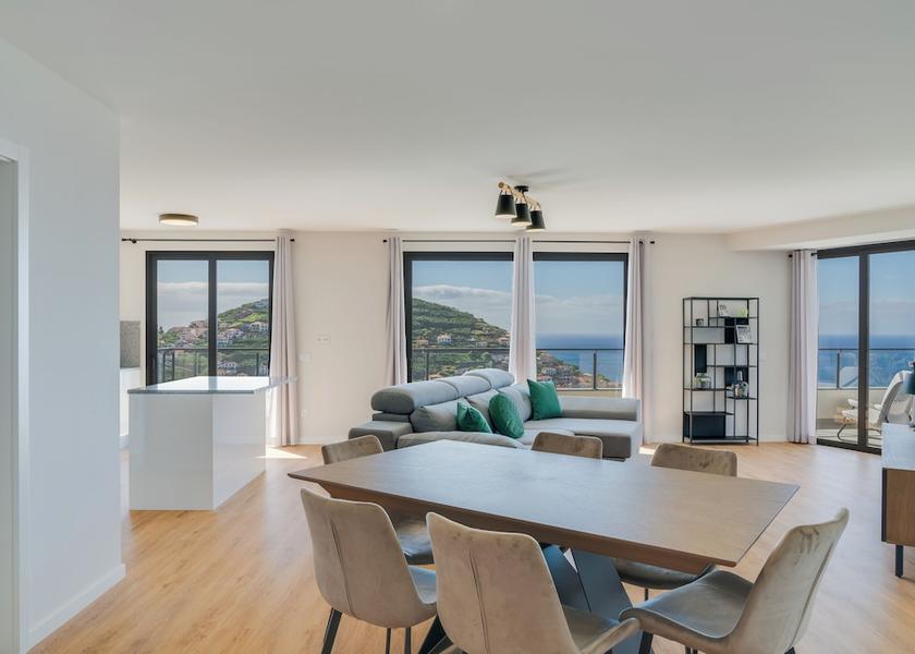 Madeira Camara de Lobos Living Area