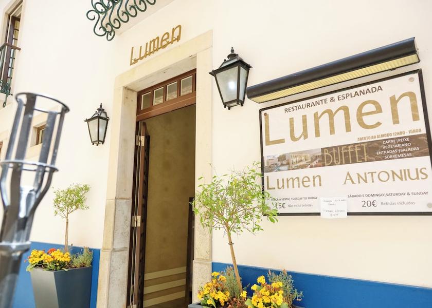 Leiria Obidos Facade