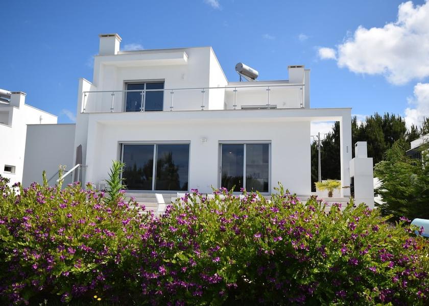 Leiria District Caldas da Rainha Exterior Detail