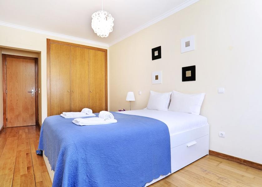  Oeiras Room