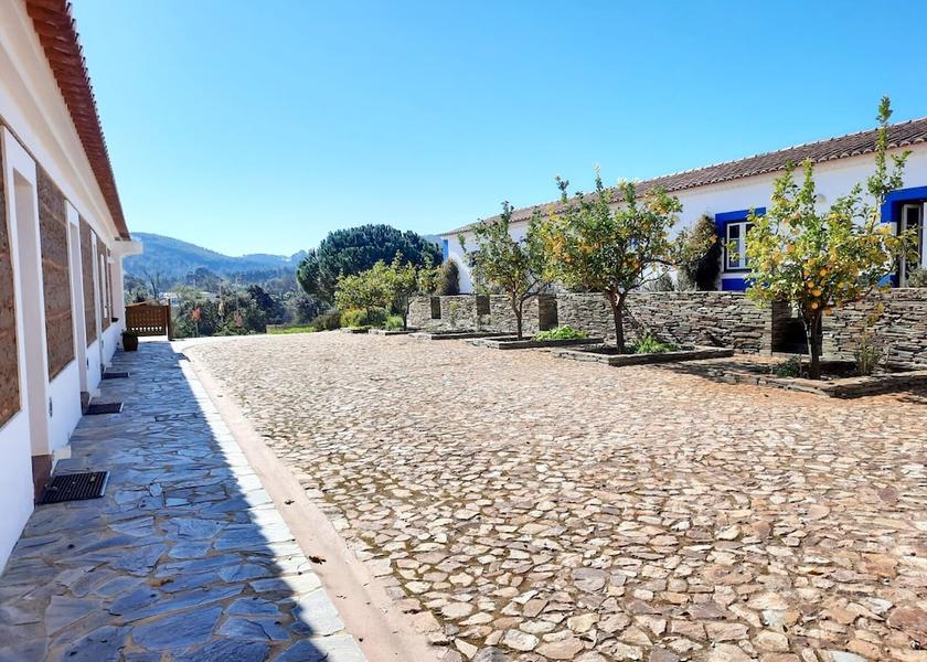 Beja Odemira Exterior Detail