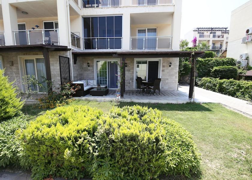 Mugla Milas Courtyard View