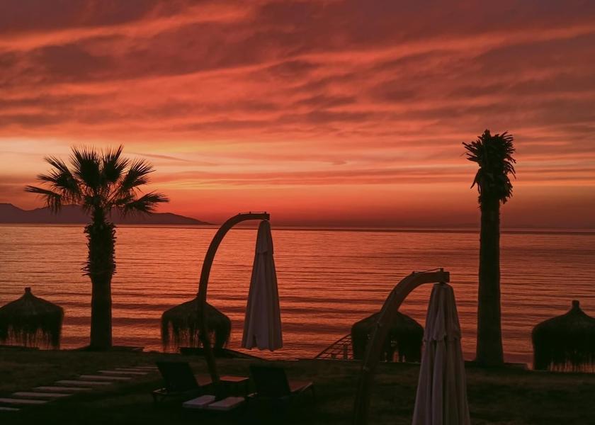 Aydin Kuşadası Sundeck