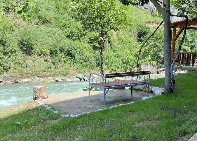 Rize Ardesen Exterior Detail