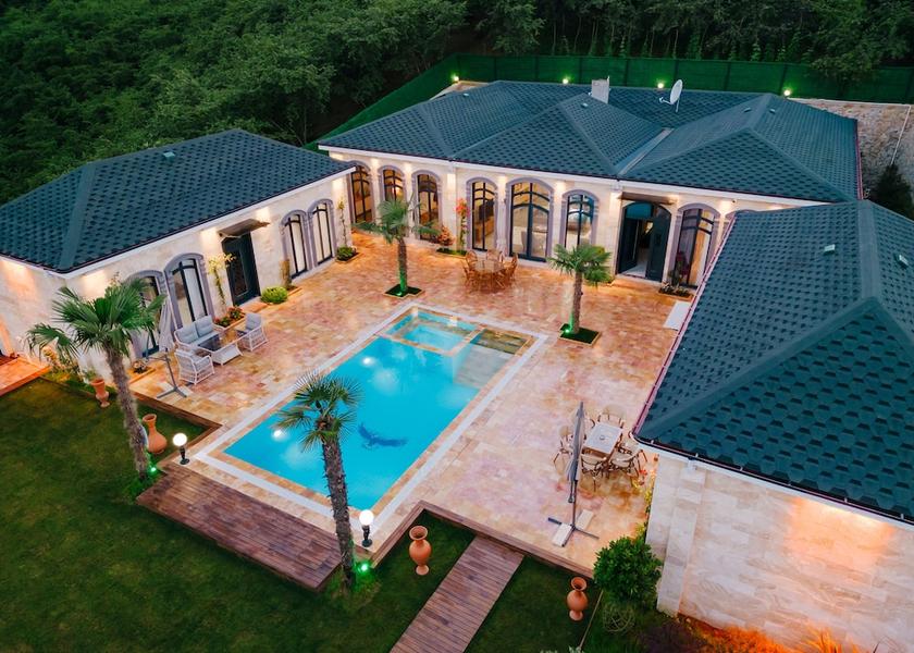 Trabzon (and vicinity) Yomra Exterior Detail