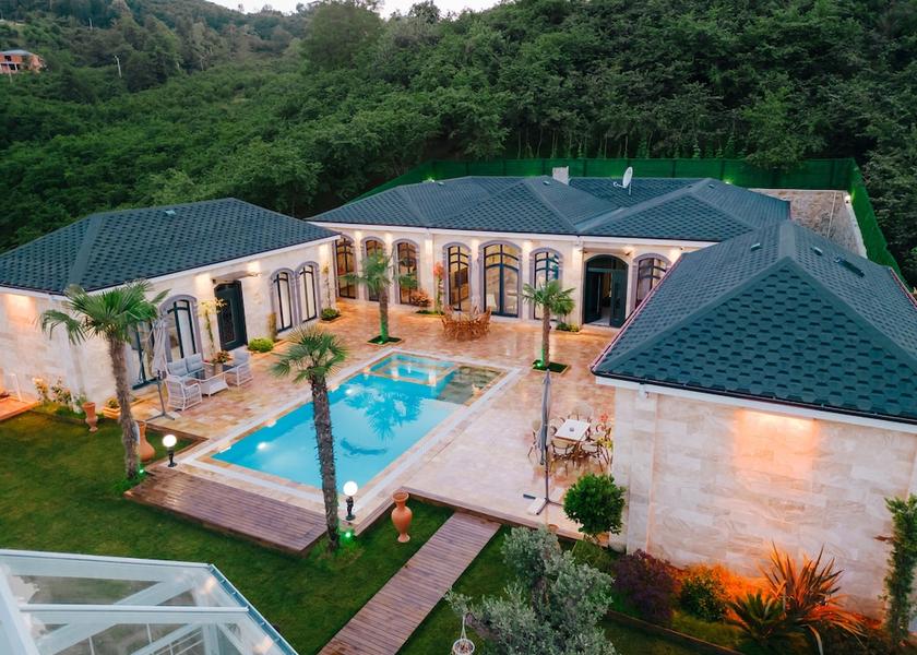 Trabzon (and vicinity) Yomra Exterior Detail