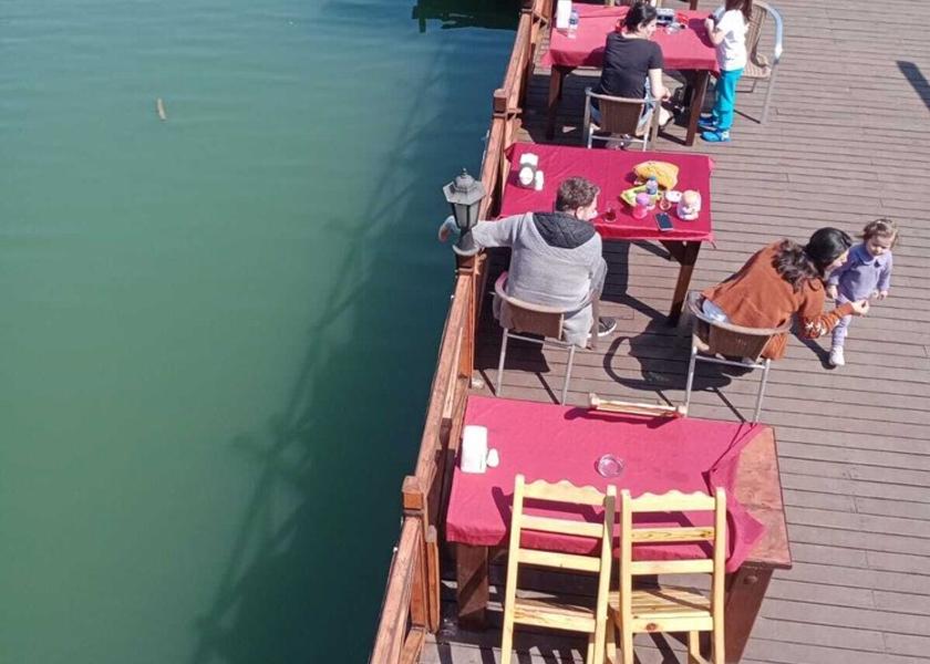  Sile Exterior Detail