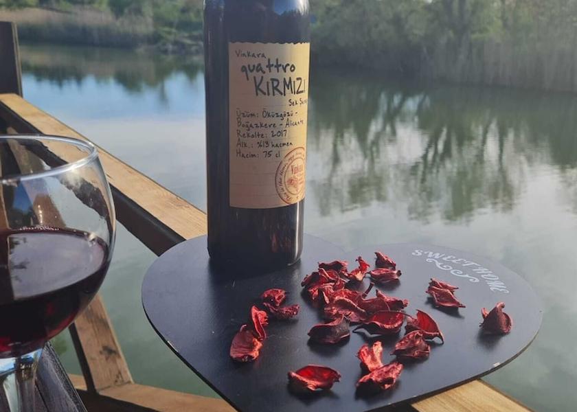  Sile Exterior Detail