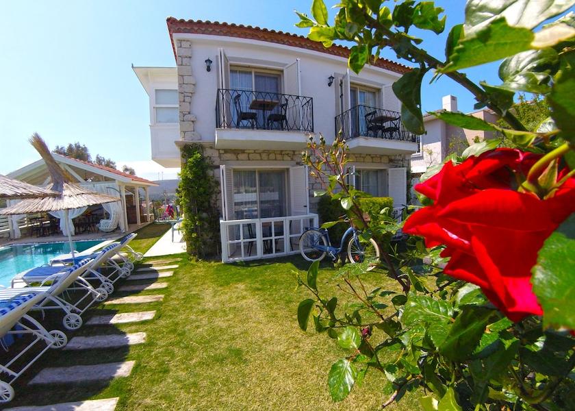 Izmir Çeşme Garden