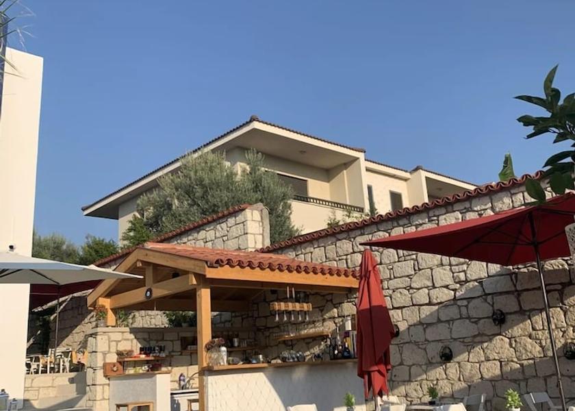 Izmir Çeşme Bar