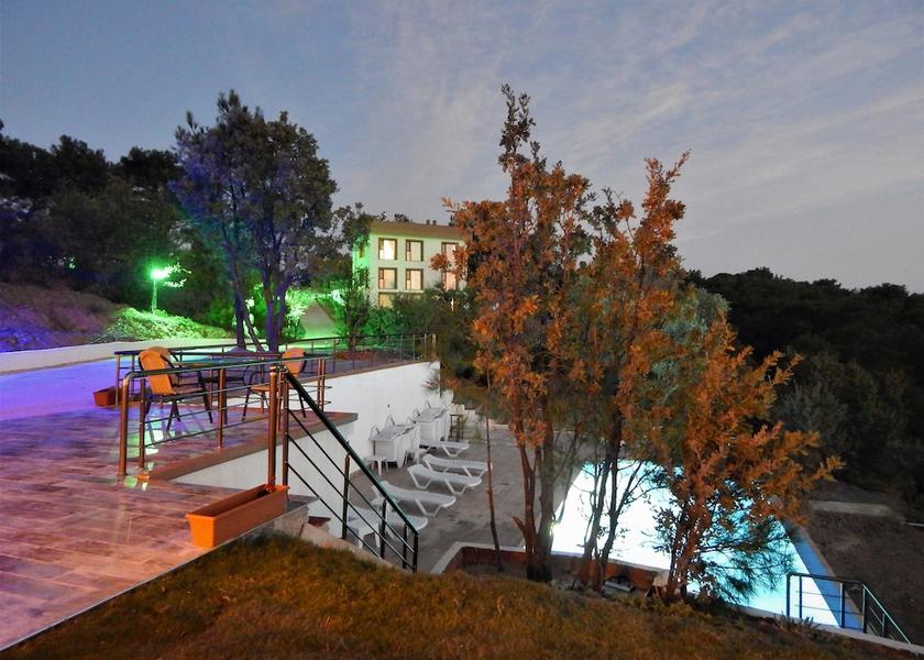 Izmir Seferihisar Property Grounds