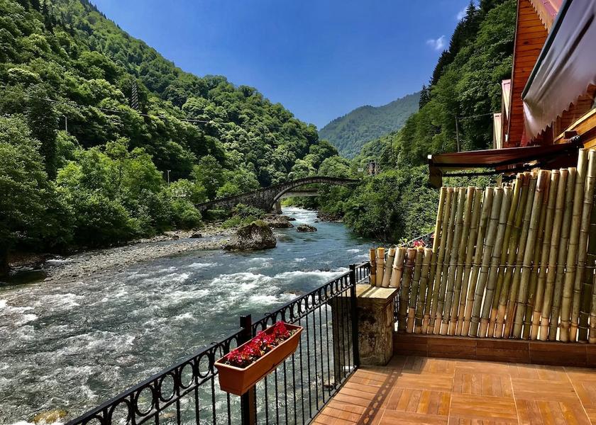 Rize Province Çamlıhemşin Terrace/patio