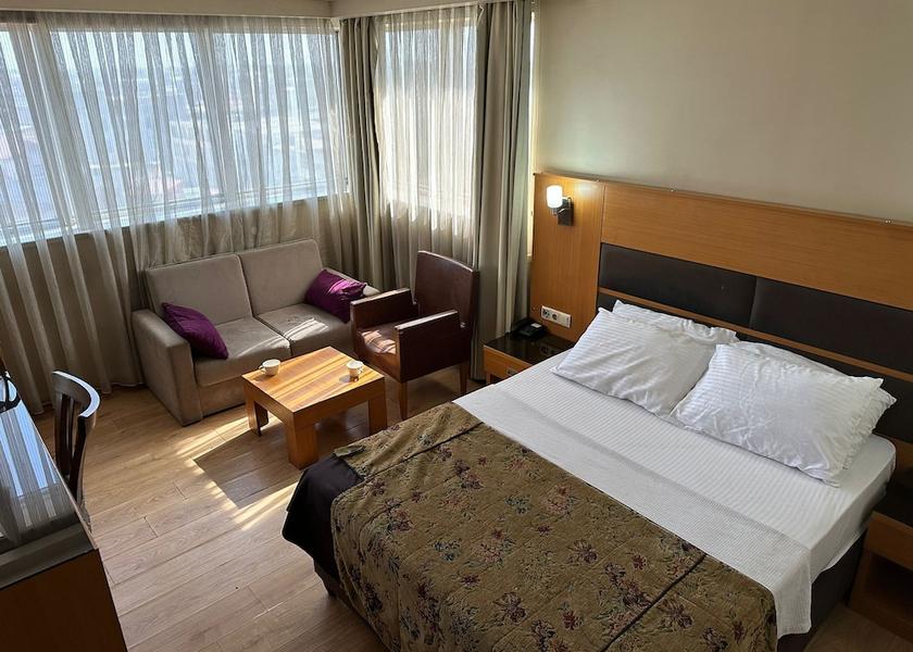  Adana Room