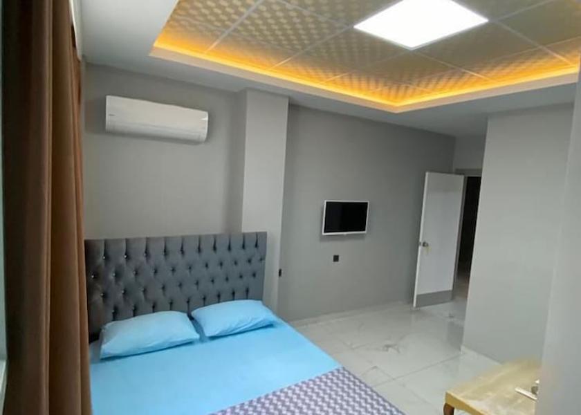  Adana Room