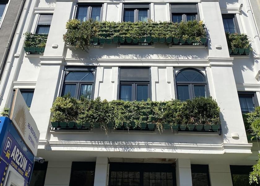  Istanbul Primary image