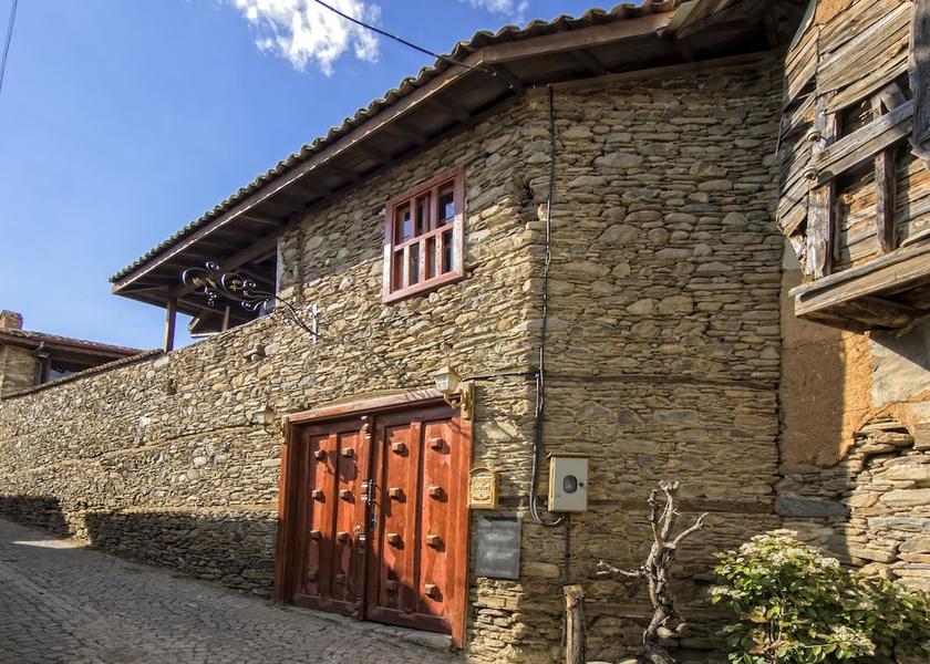 Izmir Ödemiş Exterior Detail