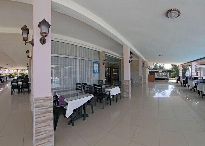 Izmir Menderes Breakfast Area