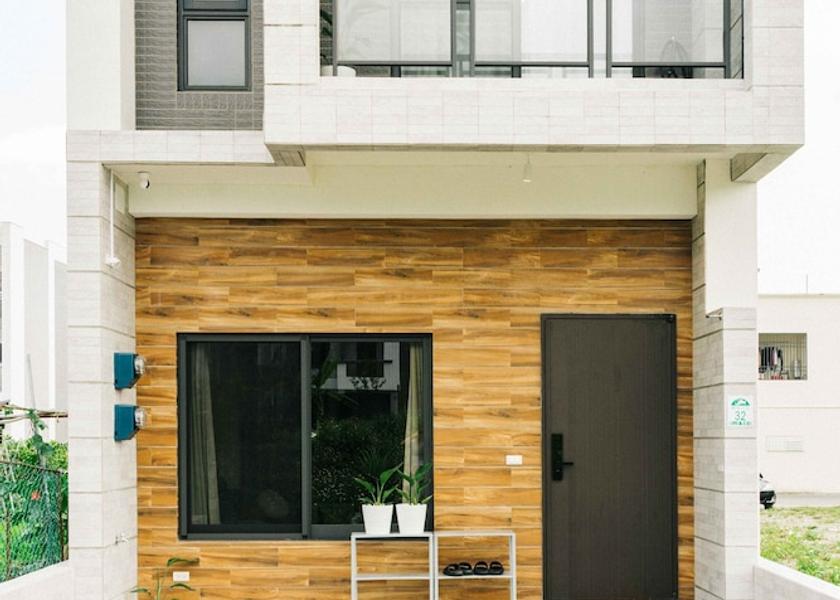 Yilan County Yuanshan Exterior Detail