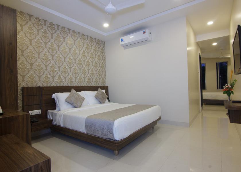 Maharashtra Lonavala Deluxe Room
