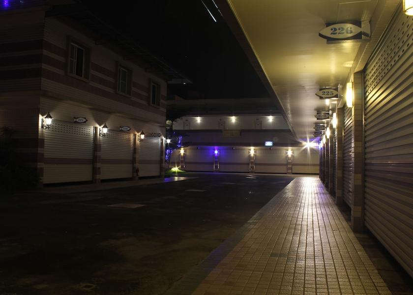 Pingtung County Donggang Exterior Detail