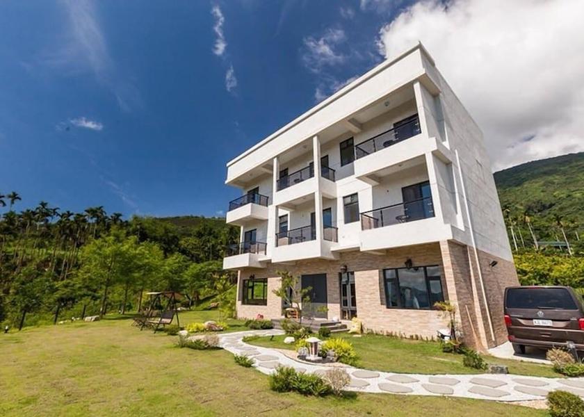Hualien County Fenglin Facade