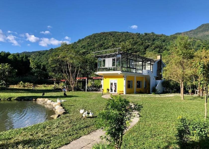 Hualien County Shoufeng Exterior Detail