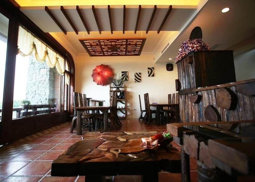 Hualien County Shoufeng Interior Entrance