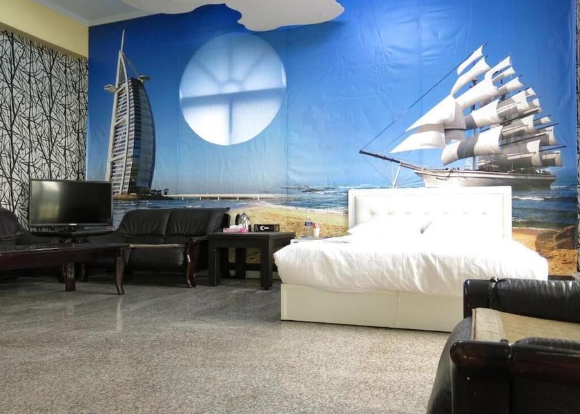 Chiayi County Zhuqi Room