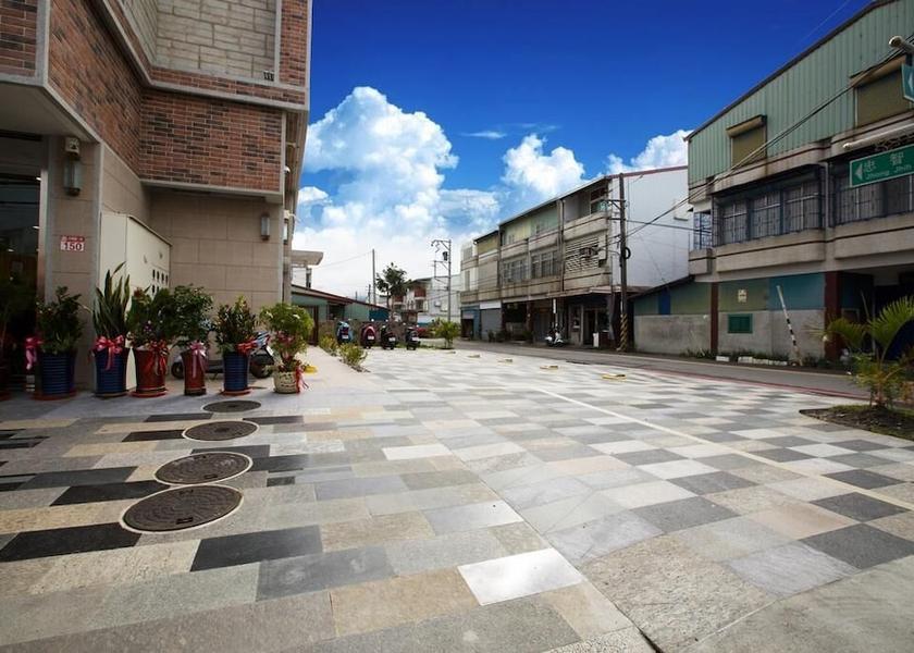 Hualien County Yuli Exterior Detail